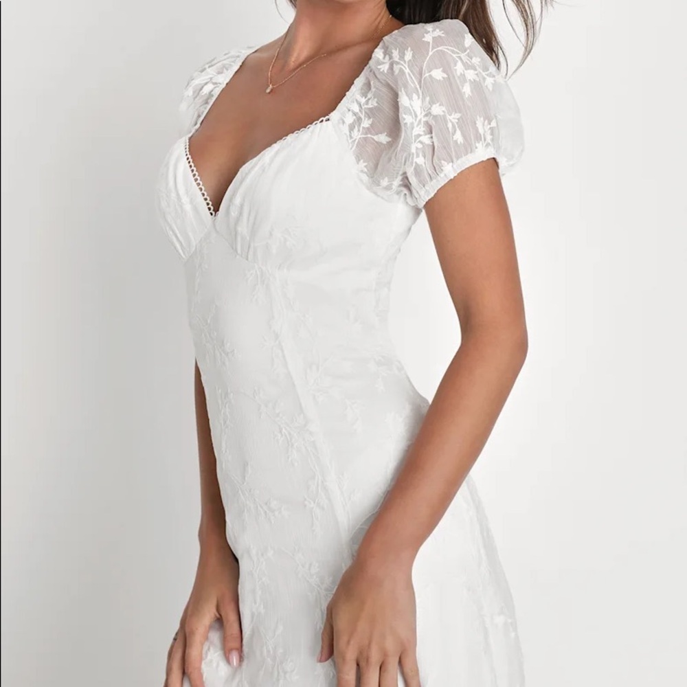 NWT Lulus White Embroidered Tie-Back Midi Dress